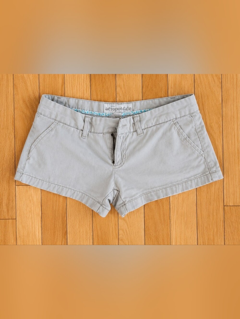 Aeropostale Women's Light Gray Cotton Short Shorts
